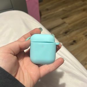 AirPod CASE blue rubber case for AirPods NOT PROS